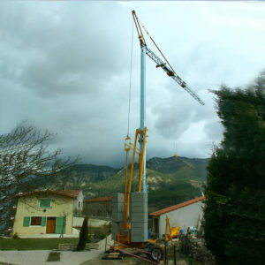 Igo-11-Igo-Self-Erecting-Crane