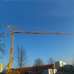 Igo-18-Igo-Self-Erecting-Crane